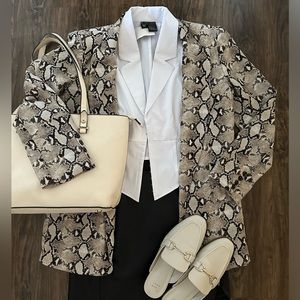 Women’s Blazer